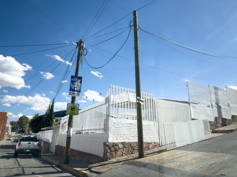 Investigan presunto abuso sexual en primaria Ford 135
