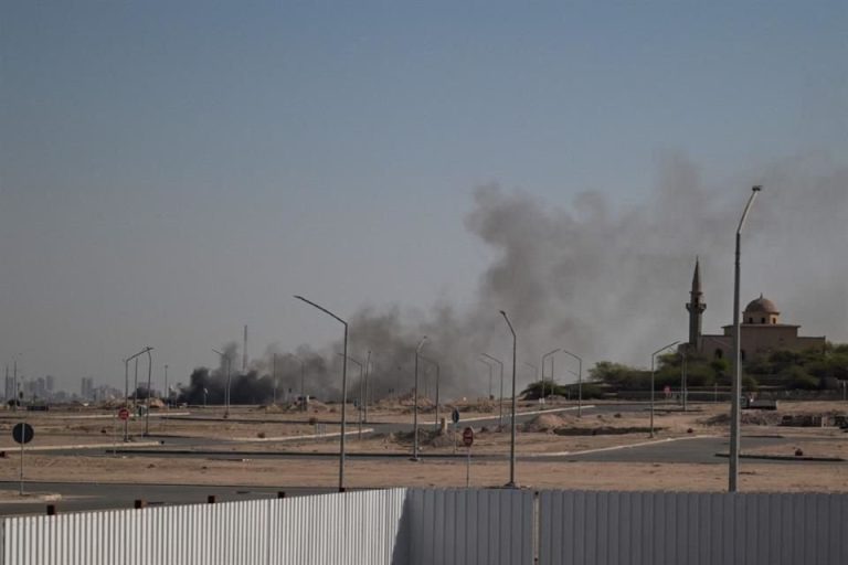 Reportan que Irán atacó base estadounidense en Kuwait