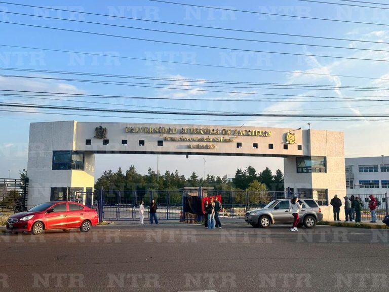 Paran el campus Siglo XXI; exigen maestros para QFB