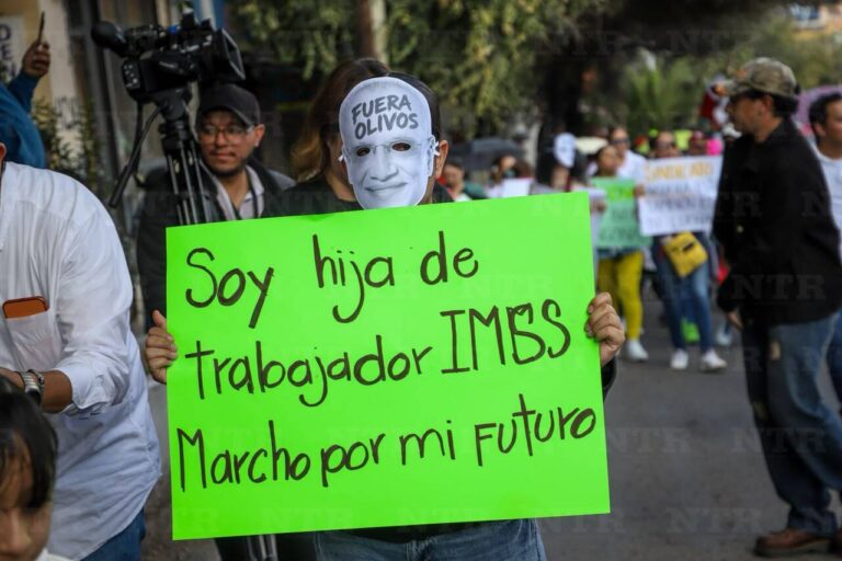 Buscan plan integral para trabajadores del IMSS