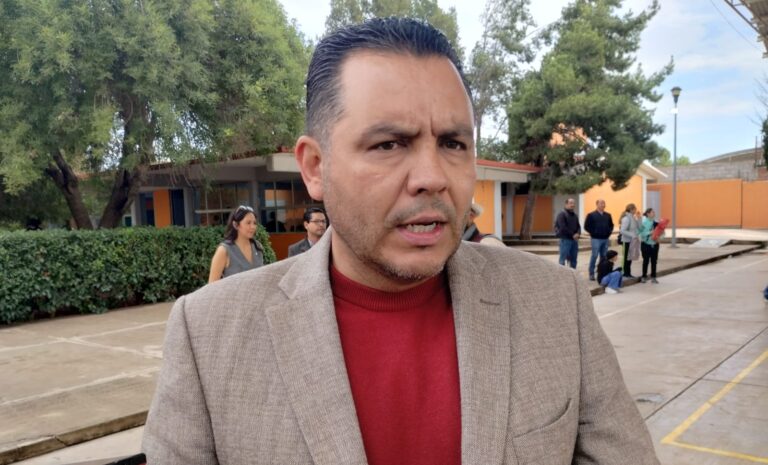 Aplazan de nuevo carrera administrativa de PAAE