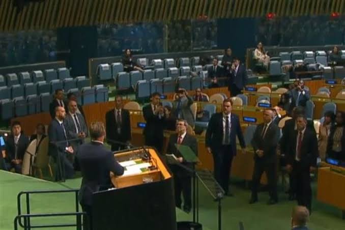 Cruzan palabras embajadores de Cuba y EU en ONU
