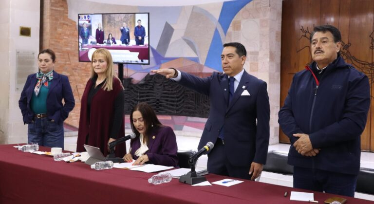 Defiende Sezami veto a doble nacionalidad para gobernantes