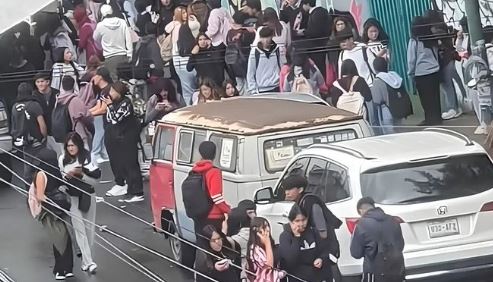 Detonan petardos en Bachilleres 6; lesionan a docente
