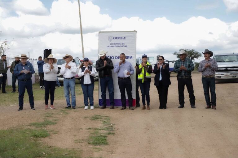 Inicia pavimentación en colonias de El Mineral