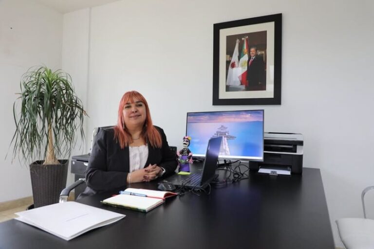 Nombran a Mónica Martínez Acuña como directora del Cozcyt